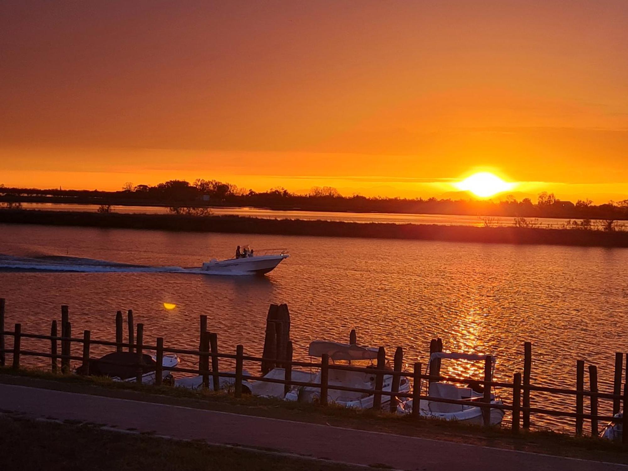 Appartamento Con Vista A Cavallino Venezia Bagian luar foto